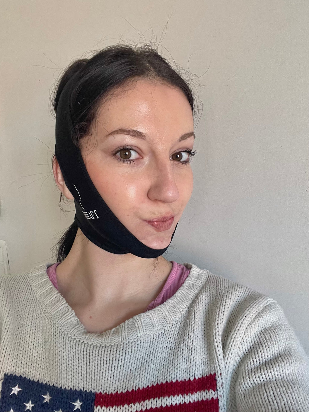 Gaine Visage Lifting YAMILIFT™ – Sculpte & Réduit le Double Menton